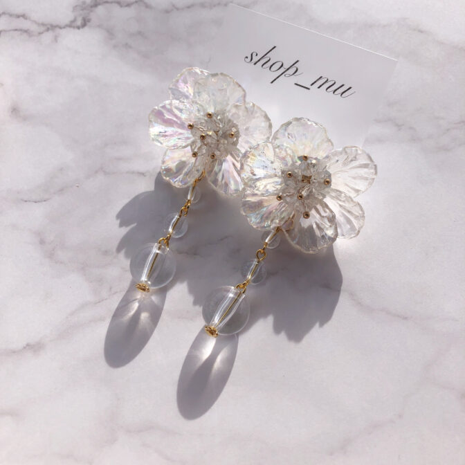 お花のハンドメイドアクセサリー