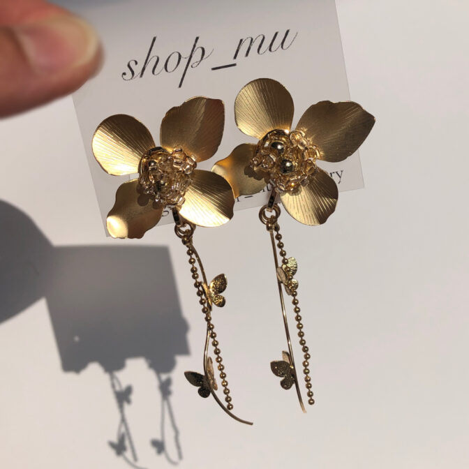 フラワーアクセサリー