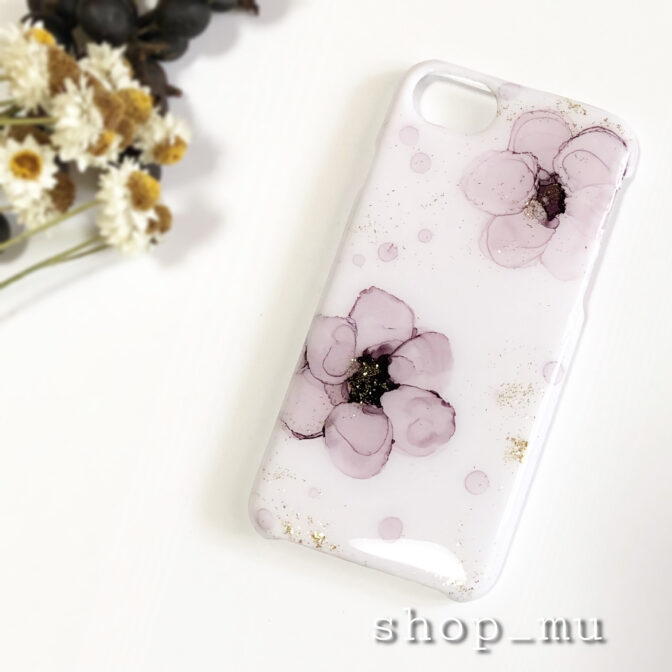 紫のお花のアルコールインクアートスマホケース