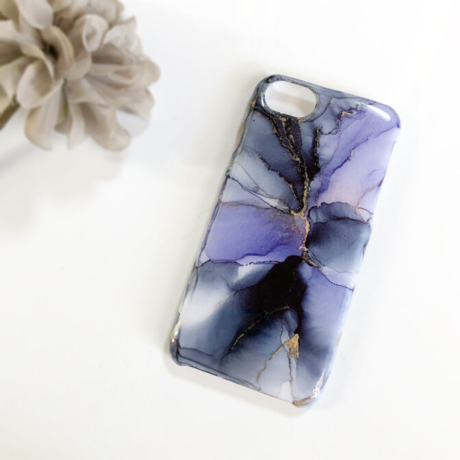 スタイリッシュなアルコールインクアートのスマホケース