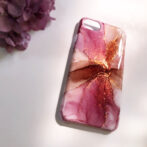 ピンクブラウンのアルコールインクアートスマホケース