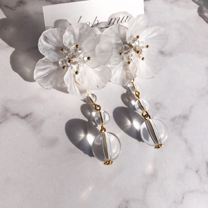 お花のハンドメイドアクセサリー