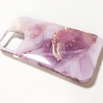 ピンクと紫のアルコールインクアートのスマホケース