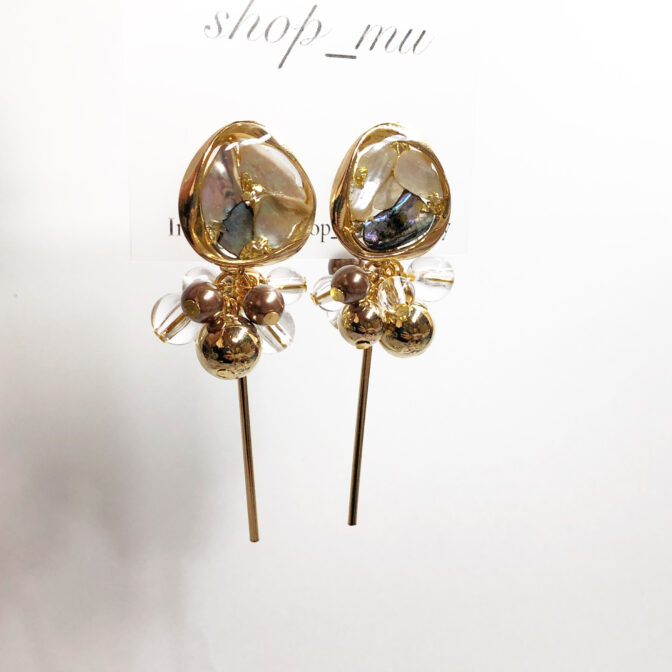 シェルを使用したゴールドアクセサリー