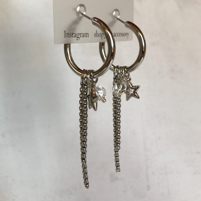 星のフープピアス